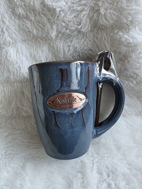 Blue Ceramic Mug with Copper Emblem Nashvile